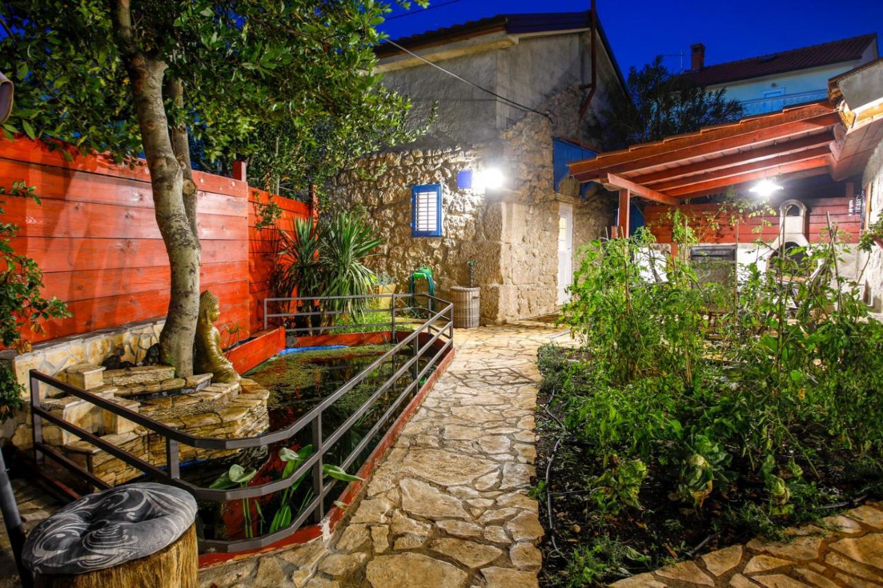 Holiday Home Casa Bianca Malinska Buitenkant foto
