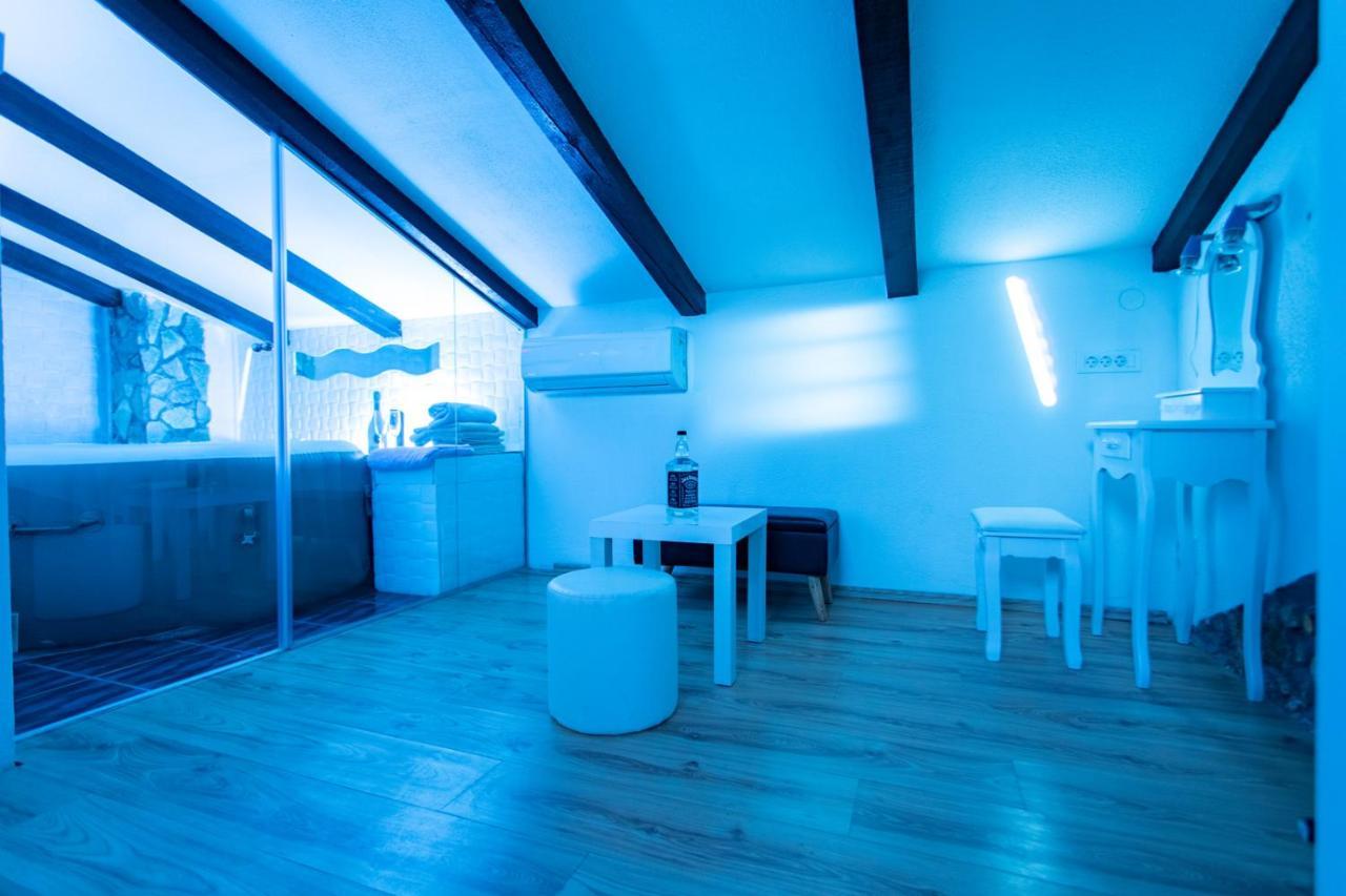 Holiday Home Casa Bianca Malinska Buitenkant foto